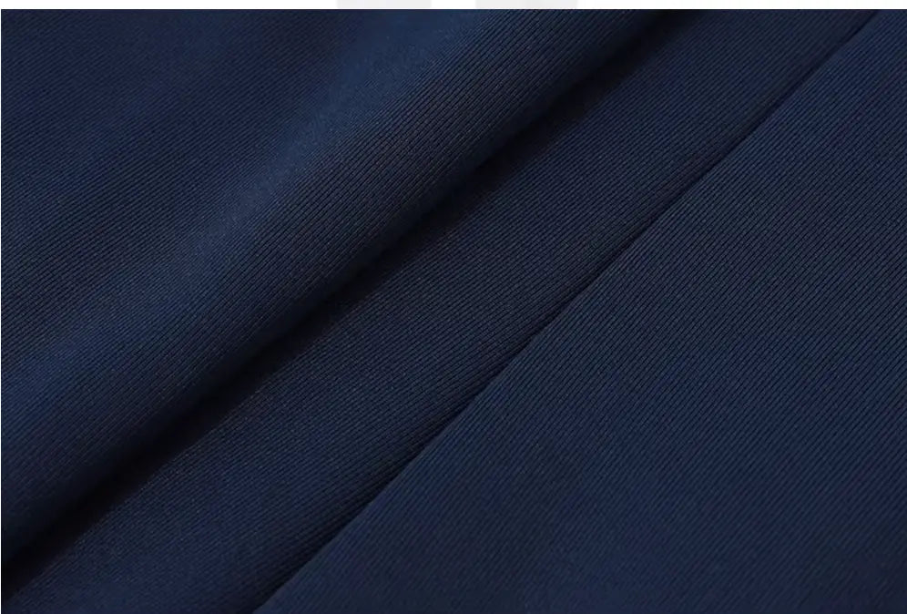 ELEGANT KJOLE I MØRKEBLÅ Selene Nordic