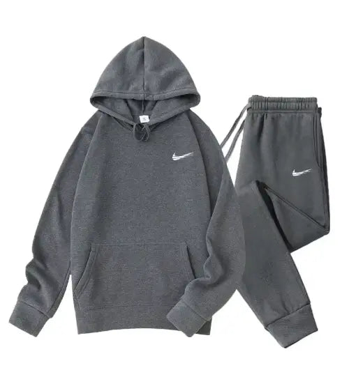 JOGGEDRESS FOR KVINNER OG MENN Selene Nordic